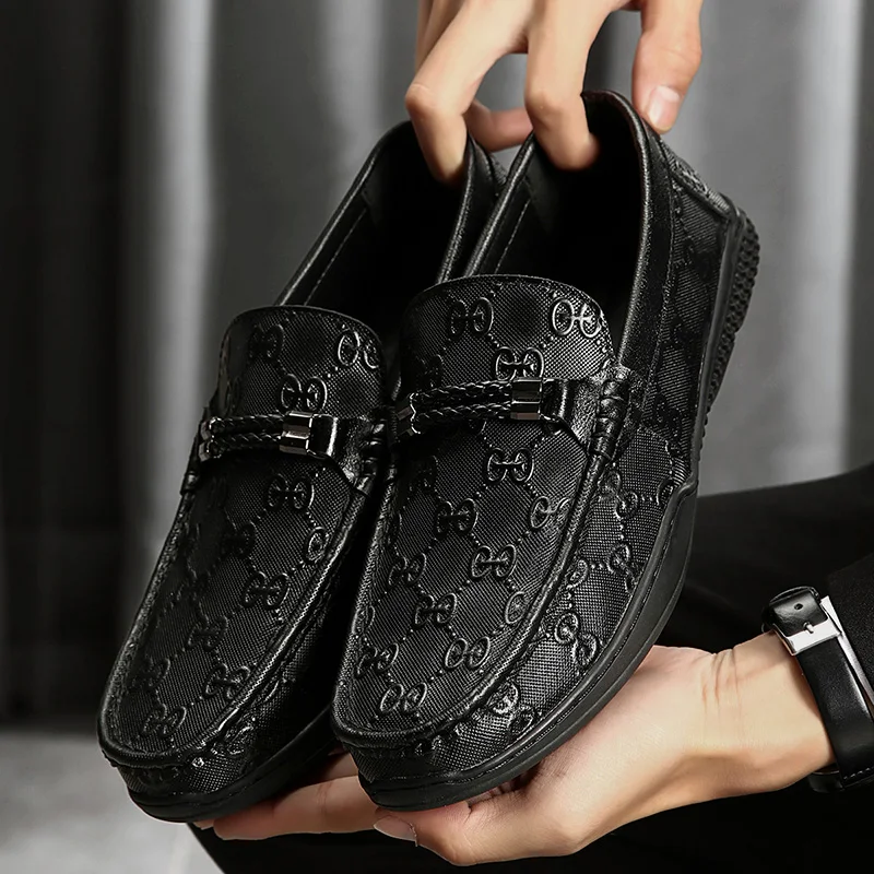 

New Arrival Black Loafers Slip-on Men's Shoes Fashion Embossing Driving Shoes Men Brand Fashion Comfortable Casual Leather Shoes