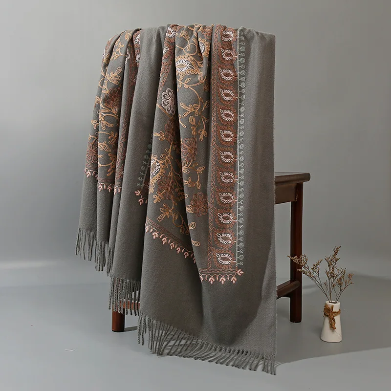 Зимний женский шарф черный с вышивкой Пейсли кашемировый из пашмины шарфы