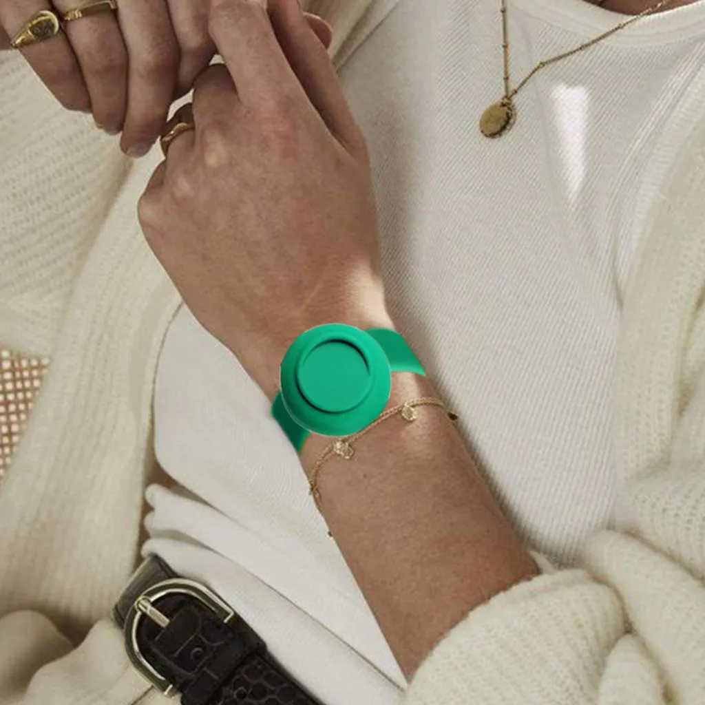 Диспенсер для дезинфицирующего средства силиконовый браслет ручной дозатор |