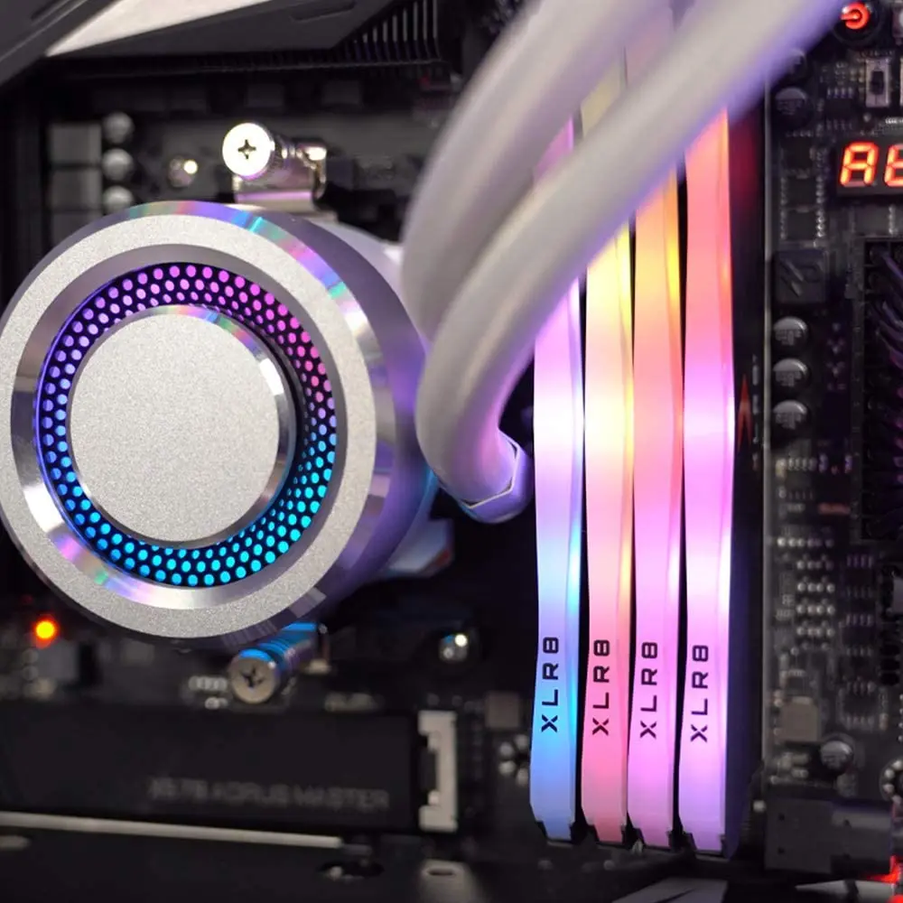 PNY оперативная память 8 Гб 16 XLR8 Gaming Epic-X RGB DDR4 3200 МГц для настольного компьютера с