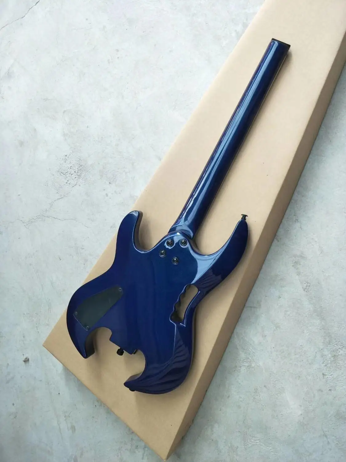 

6 string Headless Electric guitar Rosewood Fingerboard Headless Black Hardware, All color are Available