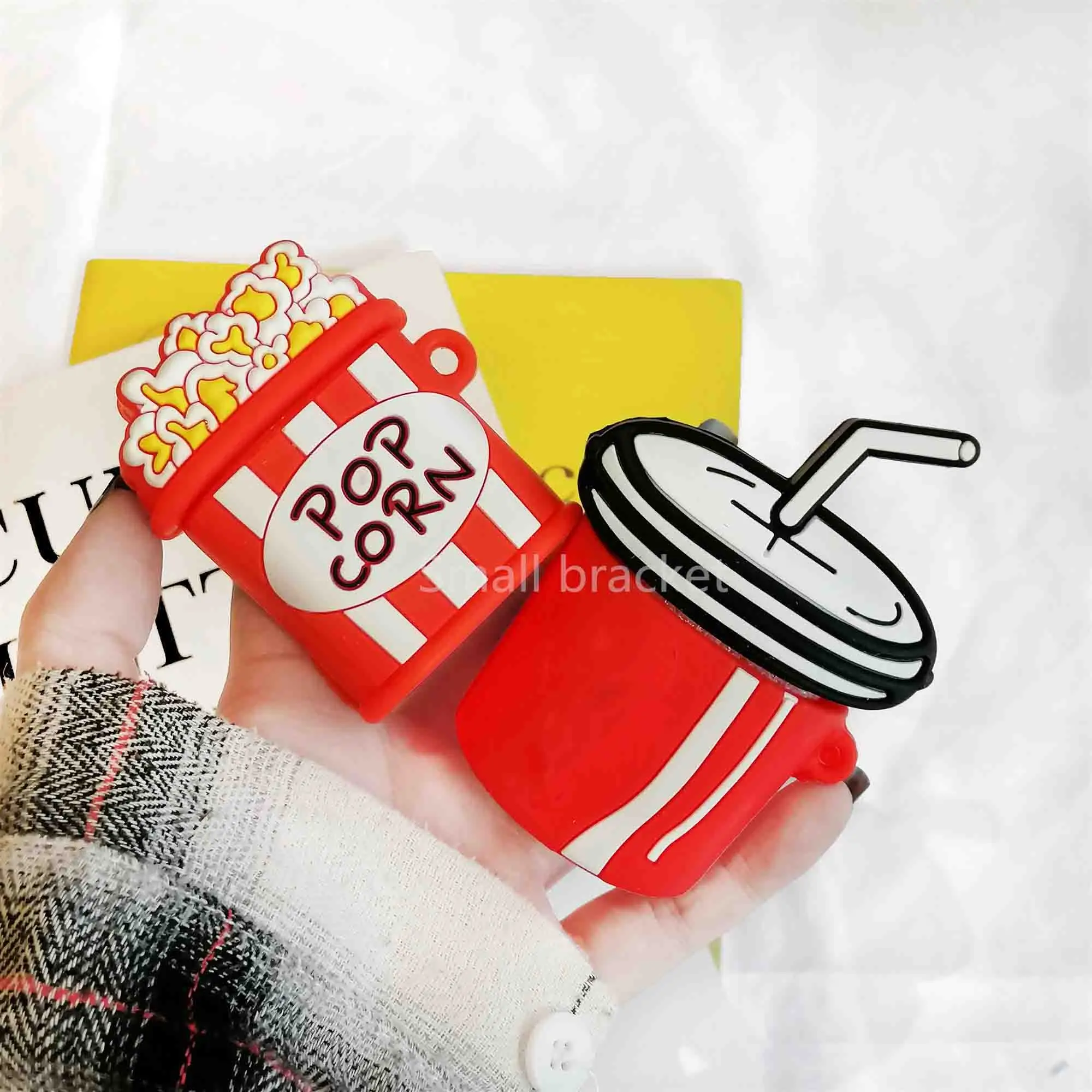 Силиконовый чехол для наушников Apple AirPods с изображением попкорна | Электроника