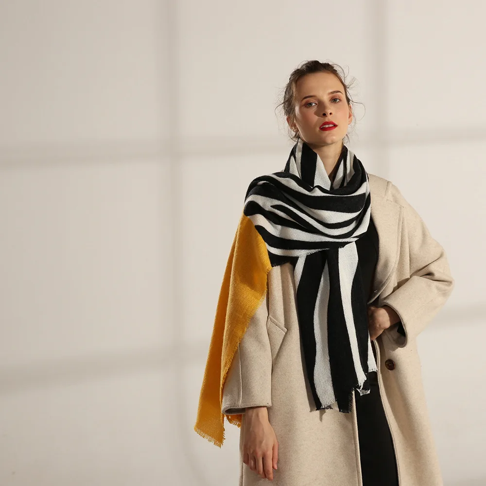 Новая Женская мода печатных PU искусственного меха теплые с отложным воротником