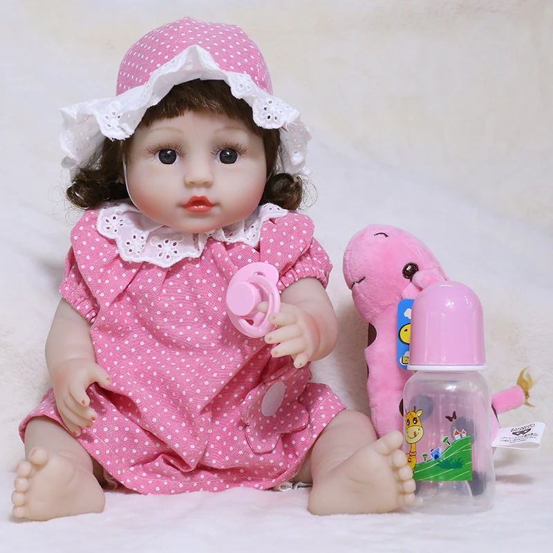 

Полноразмерная силиконовая кукла реборн 45 см с кудрявыми волосами для маленьких девочек, детские куклы, игрушки с соской, магнитная соска, и...
