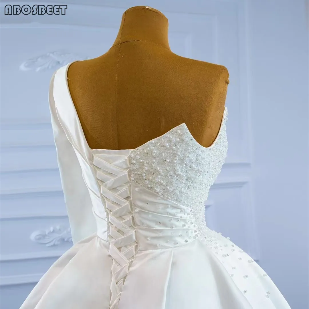 

Satin Wedding Dress with Long Train One Shoulder Wedding Gown for Bridal 2021 Sheath Luxury Pearls Beads Pleat Robe De Marie