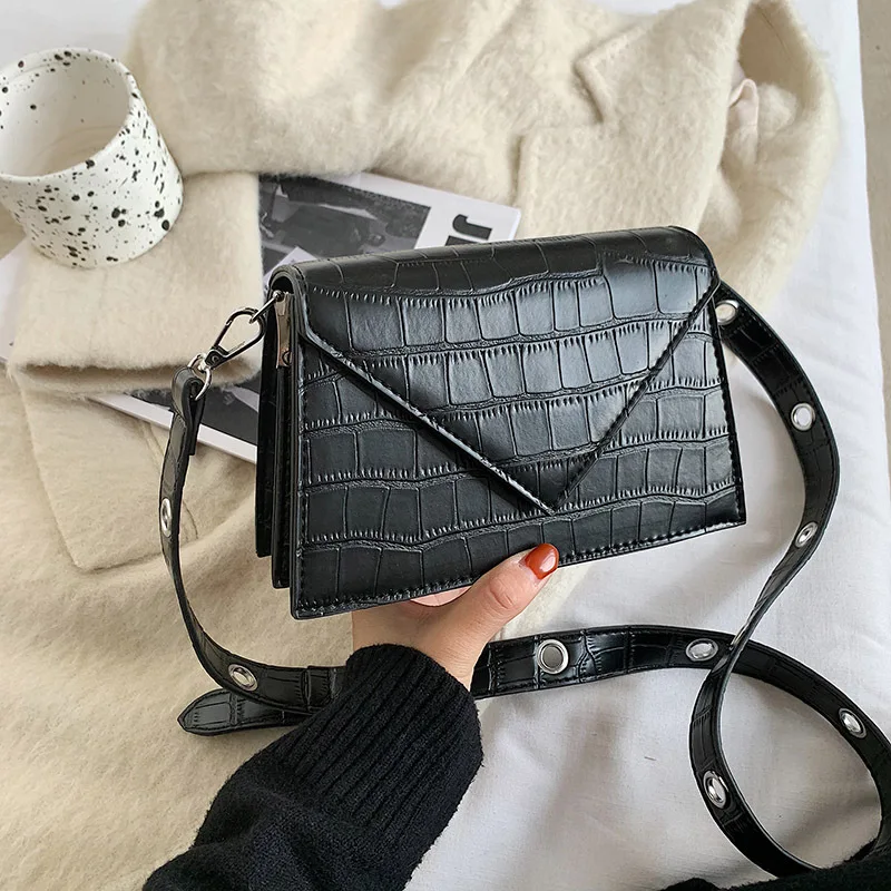 

2020 autumn and winter new trendy fashion ladies PU leather all-match texture messenger bag high quality simple small square bag