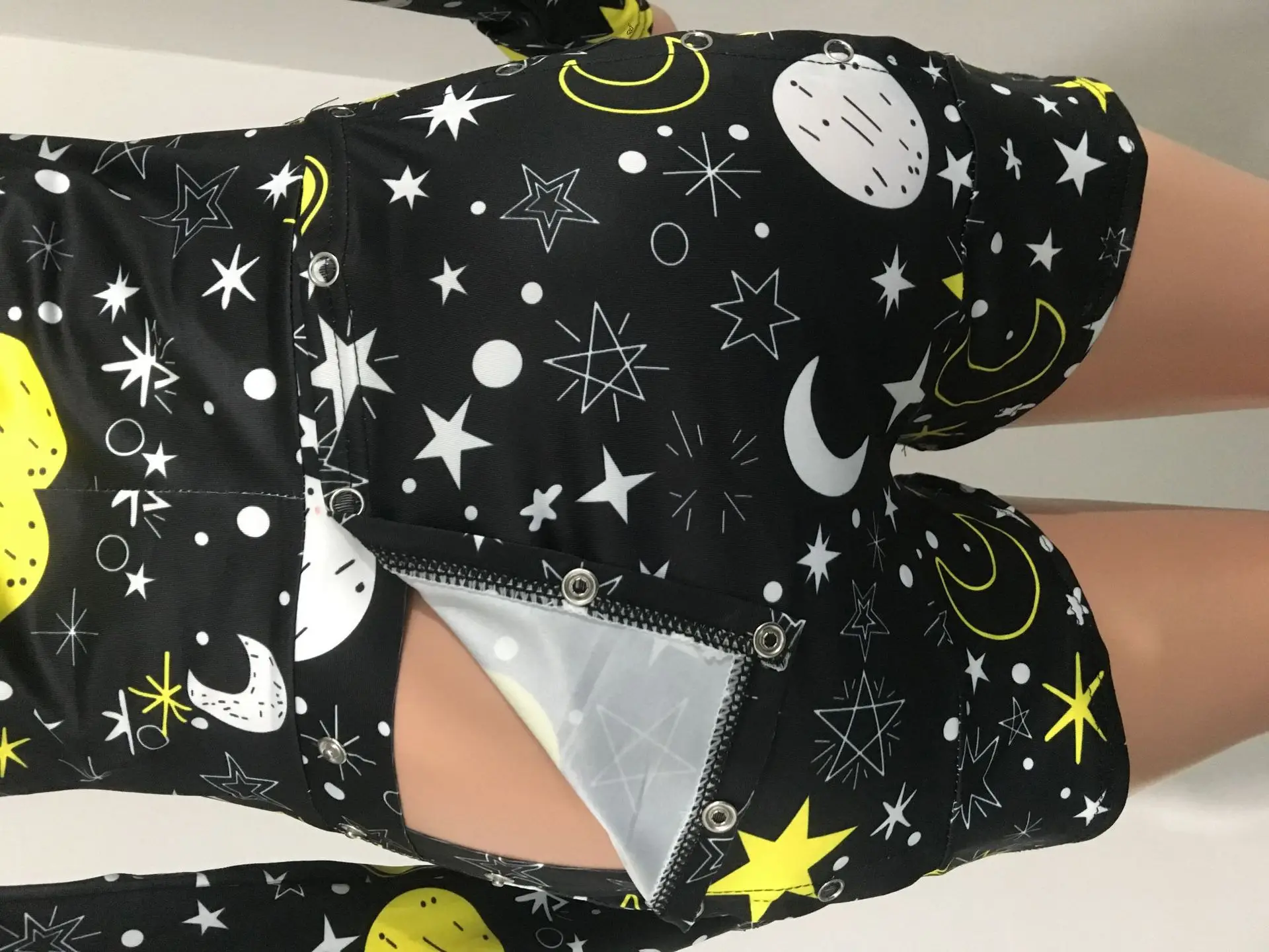 

Sexy Women Bodysuit Long Sleeve Deep V Neck Bodycon Stretch Leotard Crop Top Button Short Romper Pajamas Women Jumpsuit Overalls