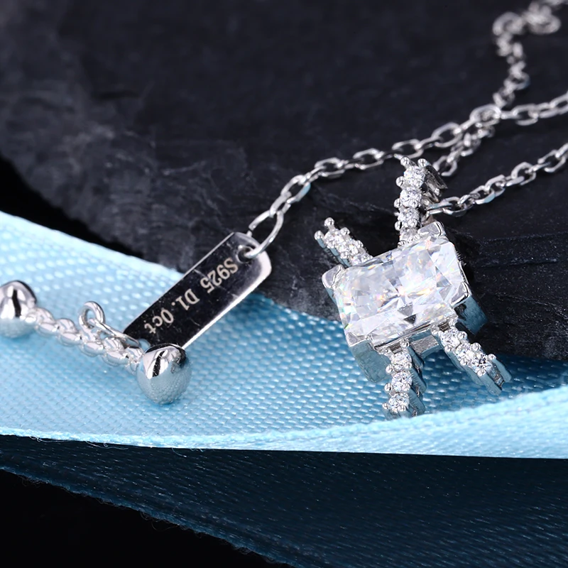 

Fashion High Quality 5*7mm Radiant Cut Pisces Shape D Color Moissanite Necklaces