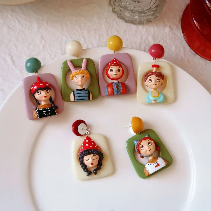 

Acrylic Embossed Three-dimensional Earrings Retro Funny Creative Person Avatar European and American Style Fashion Jewelry