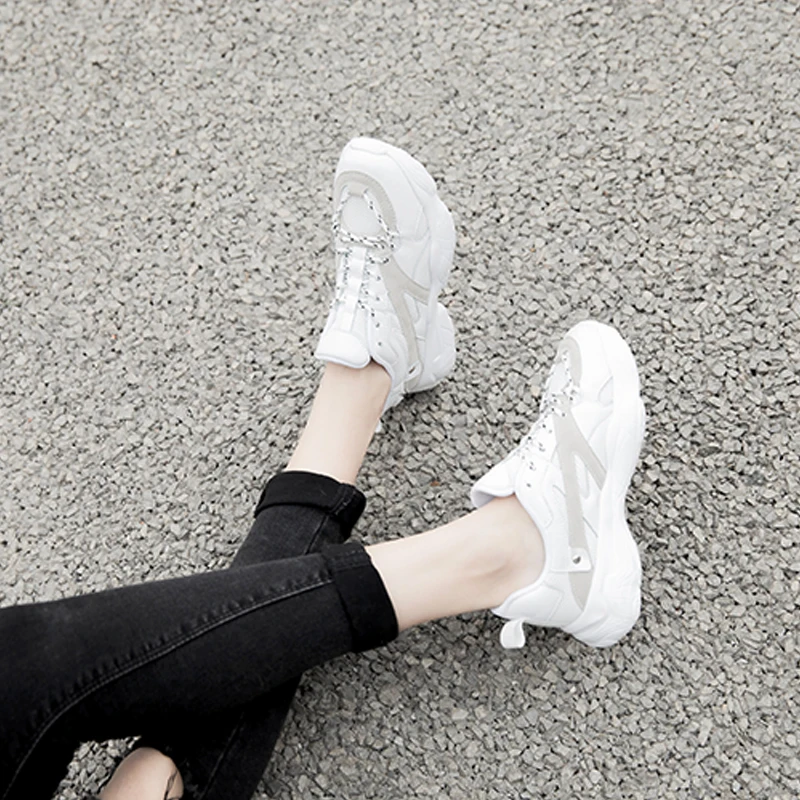 Новинка женские кроссовки на платформе дышащая повседневная обувь женская