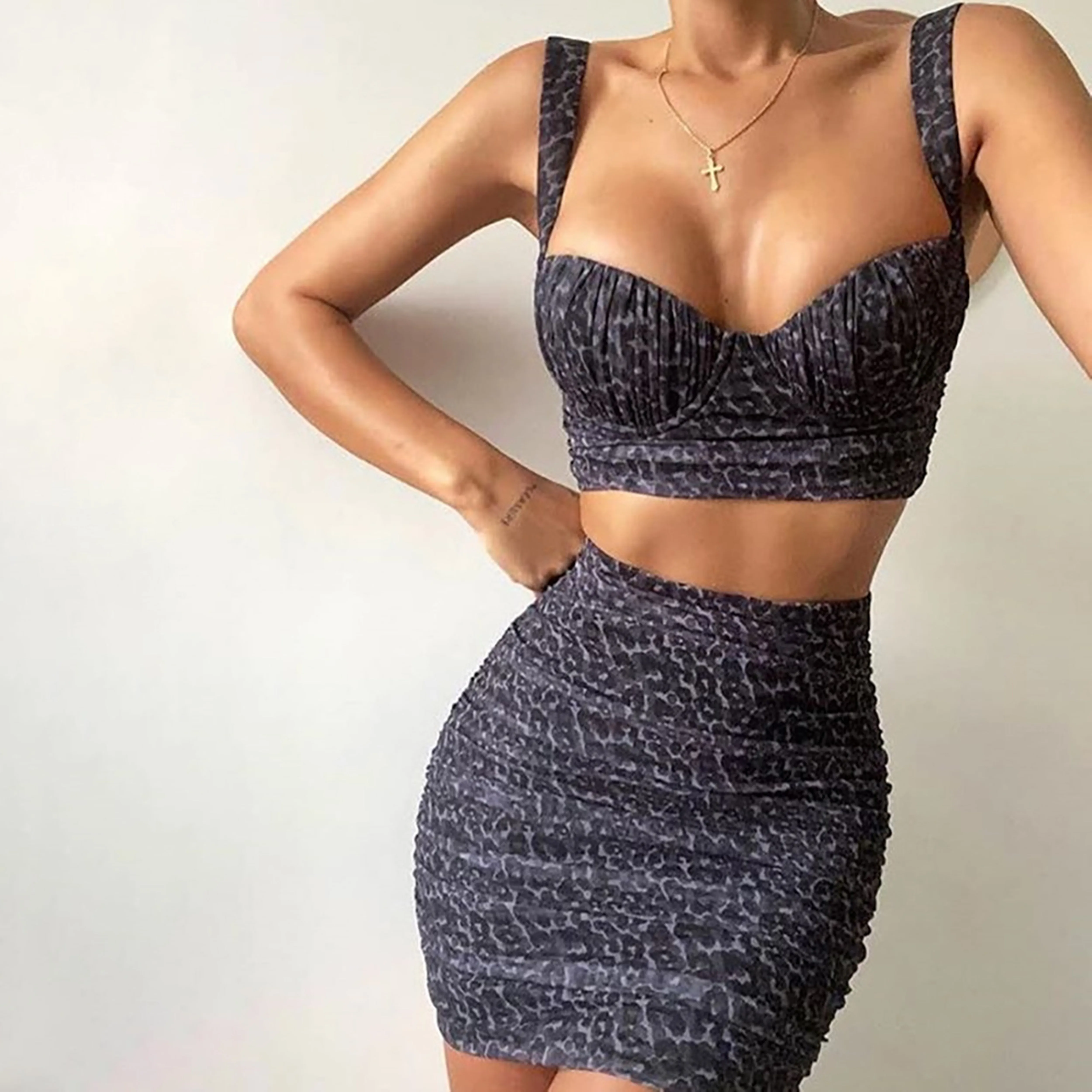 

Dress Casual Suit With Midriff and buttock with floral print straps