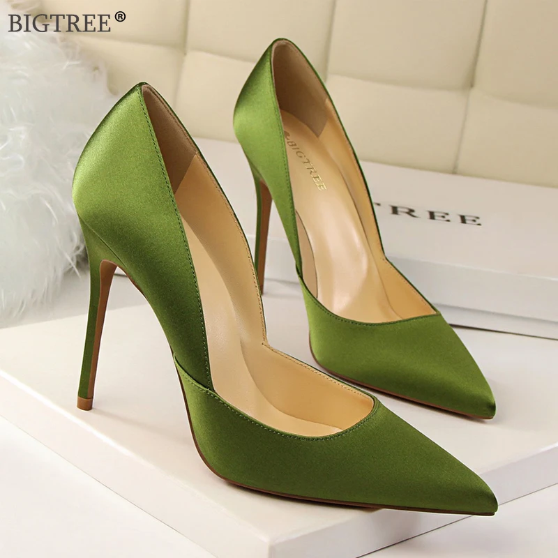 Женская обувь больших размеров Сезон лето Коллекция 2020 года Пикантные женские