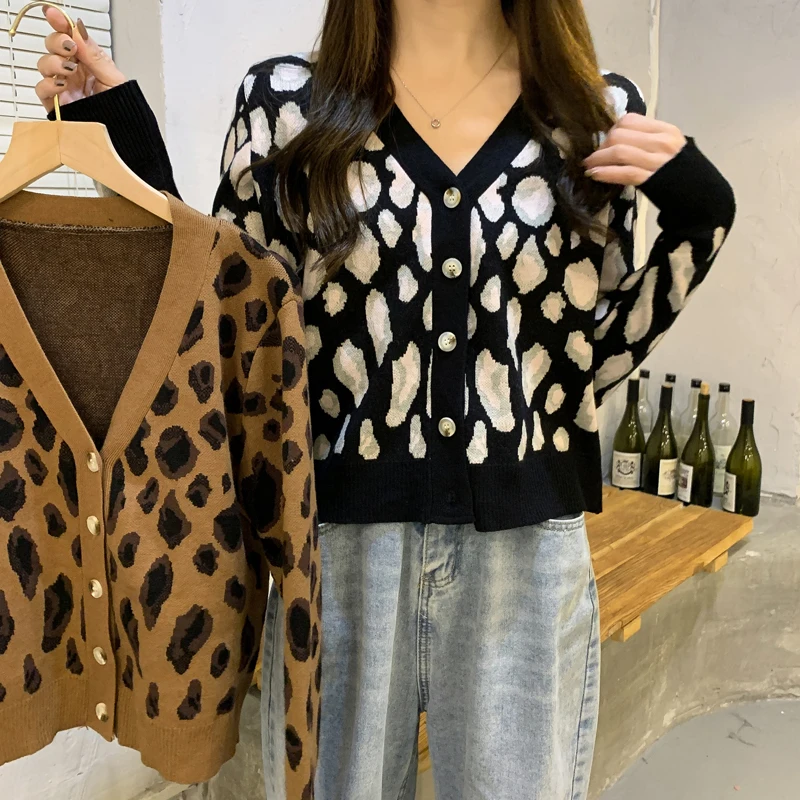 

Свитер с леопардовым принтом, кардиган, Женская куртка, осень и зима 2021, новая Корейская версия вязаного топа с V-образным вырезом и длинными ...