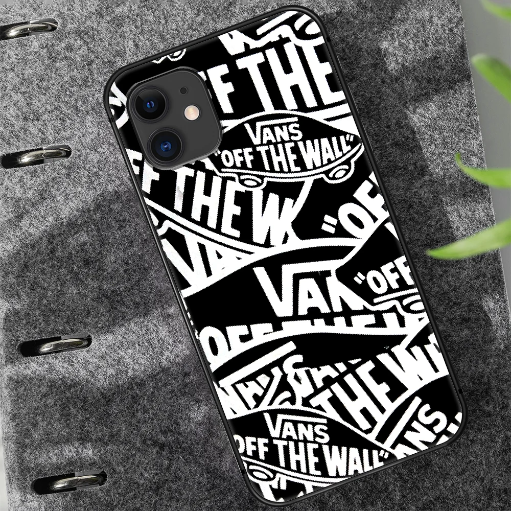 

American fashion brand vans Phone Case Cover Hull For iphone 5 5s se 2020 6 6s 7 8 12 mini plus X XS XR 11 PRO MAX black Coque