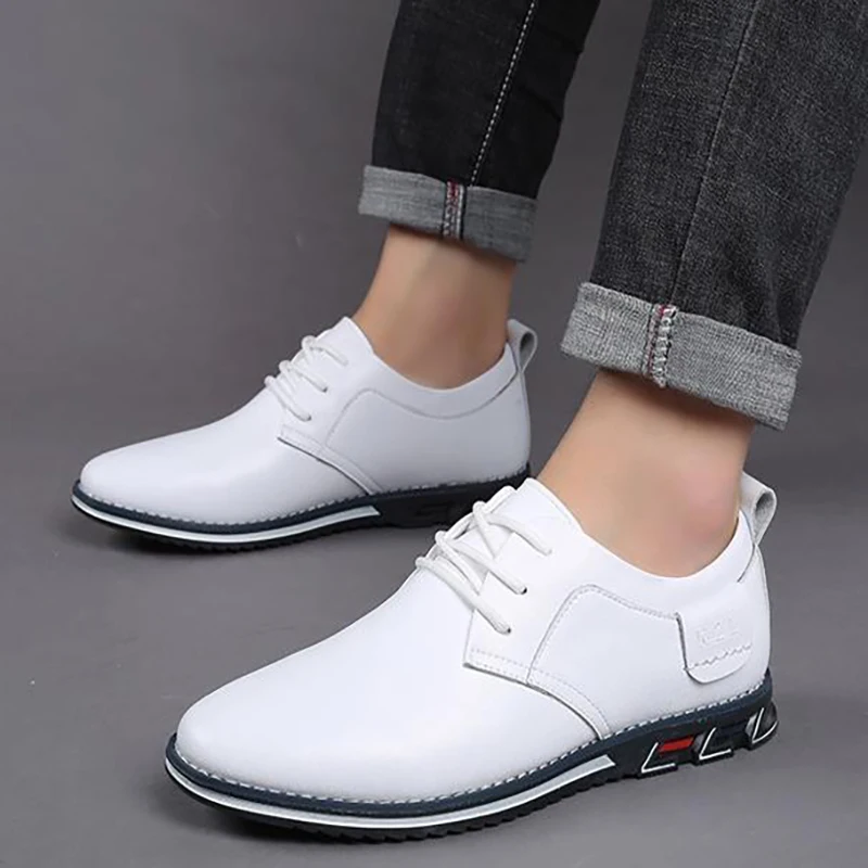 Мужская кожаная повседневная обувь белая весенняя для мужчин лоферы с мягкой
