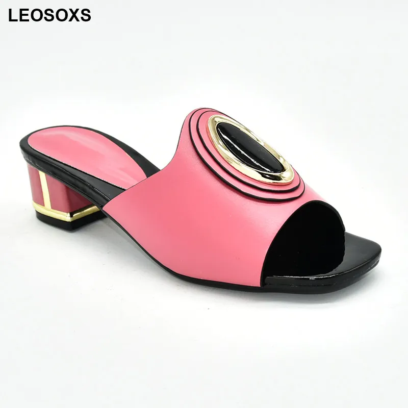 Новейший дизайн обувь размера плюс женские босоножки на каблуках 2020 летние