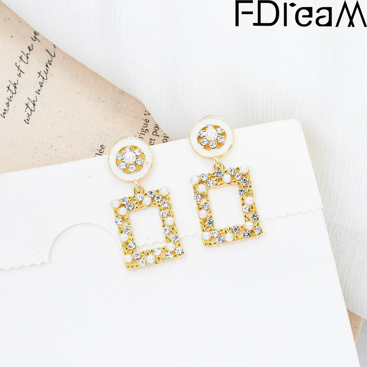 

2020 Fashion Jewelry Earings Japan Korea Big Earrings Love Heart-shaped Stud Dangling Earrings Transparent Sweet Pearlfor Women