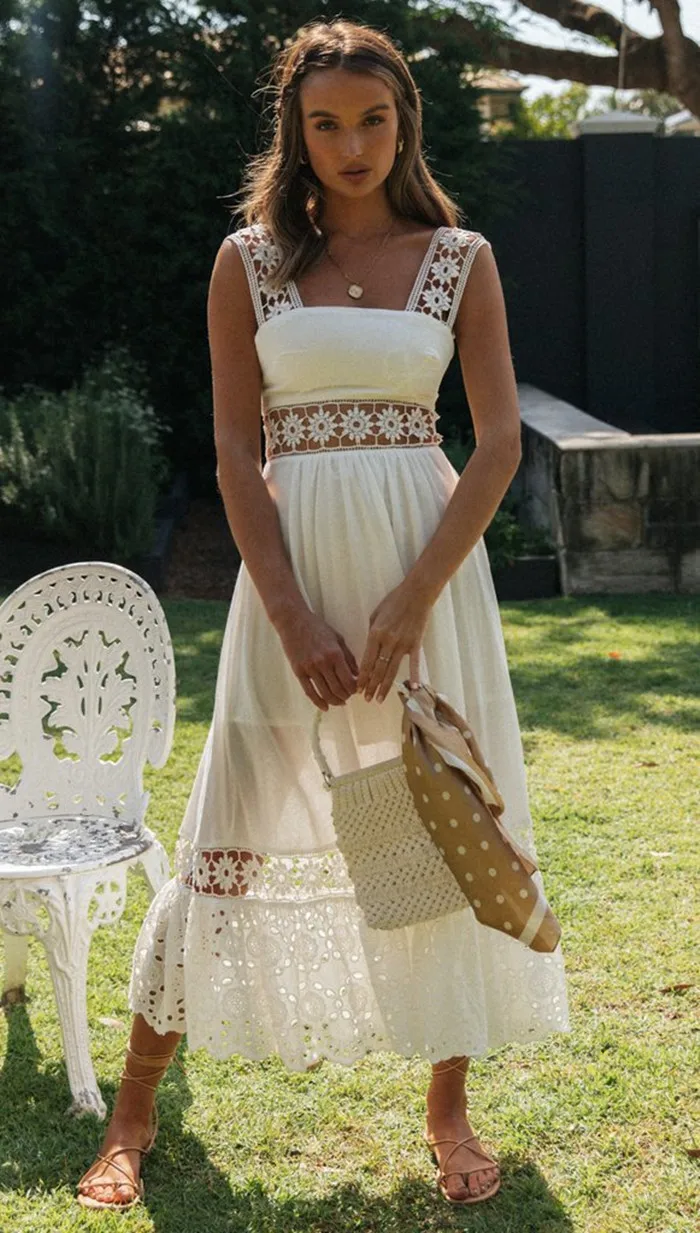 

Lace Stitching Midi Dress 2021 Summer Women Hollow Out Sleeveless Square Collar Long Dresses Feamle Elegant Retro Chic Clothing