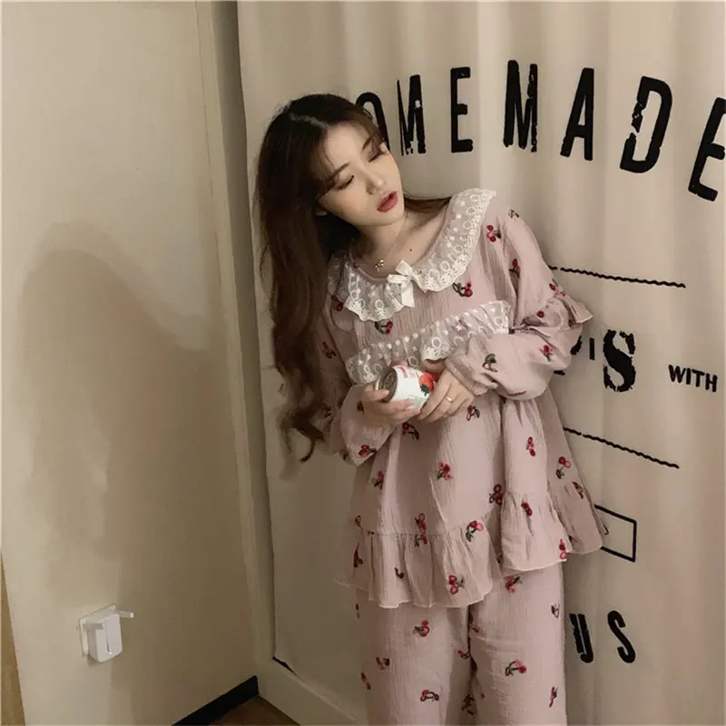 

Chic Women Sweet Pajamas Suits Long Sleeves 2021 New Strawberries Ruffles Fashion Sleepwear Loose Fresh Long Pants