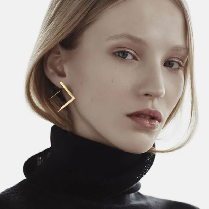 GHIDBK минималистичные открытые серьги гвоздики в форме звезды и сердца