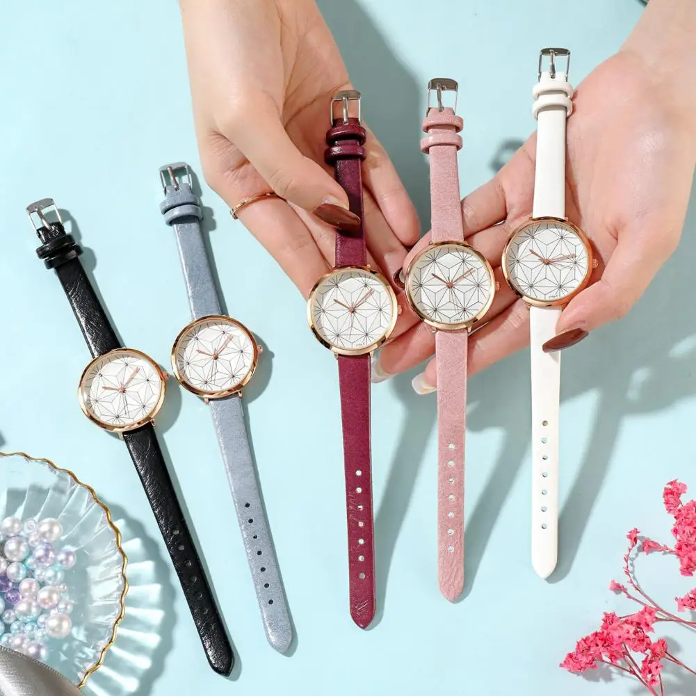 

Women Simple Round Dial Faux Leather Quartz Watch Wristwatch Jewelry Accessory