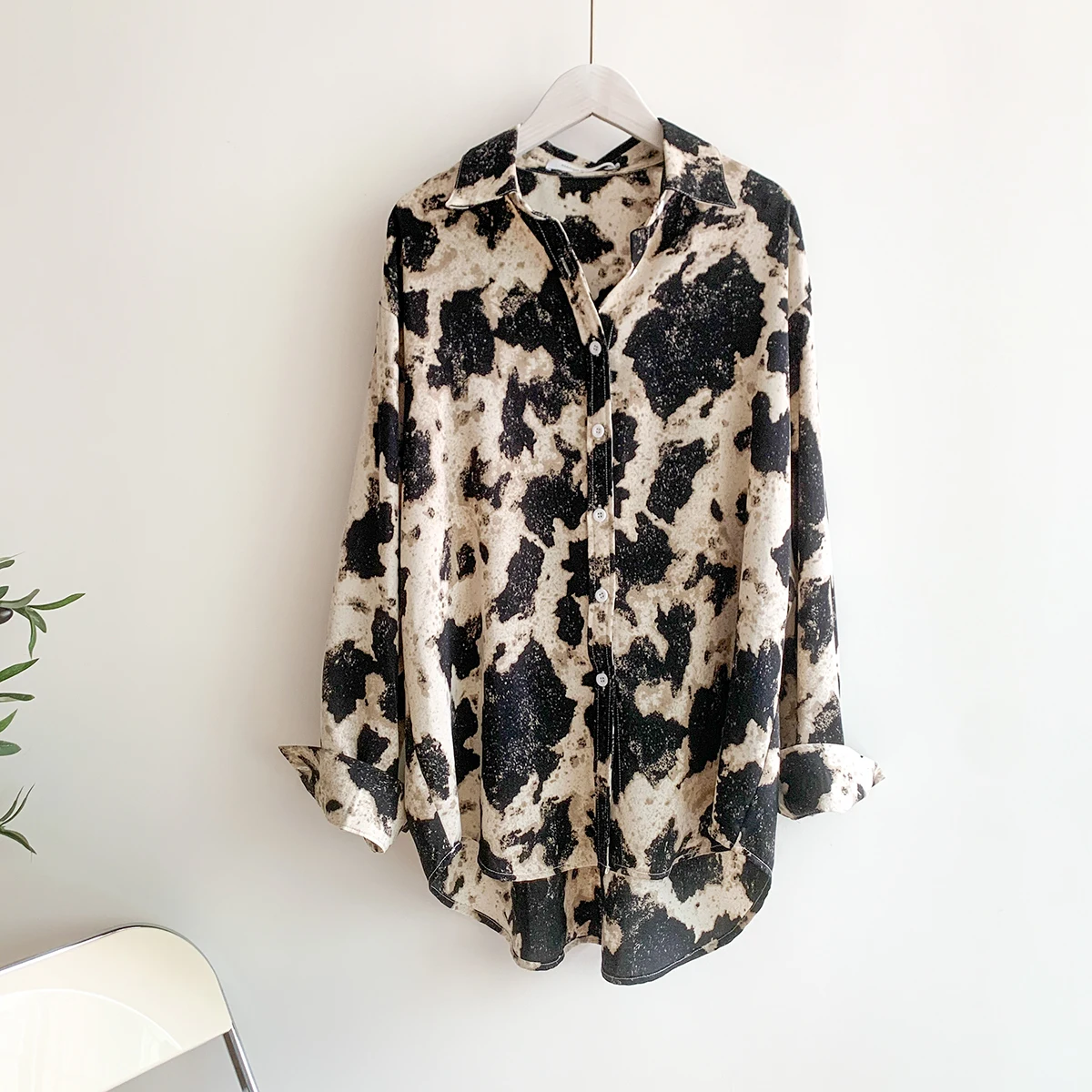 

Women Retro Splash Ink Dyeing Blouses 2021 New Spring Autumn Loose Single-Breasted Long Sleeve Shirts Female POLO Collar Tops