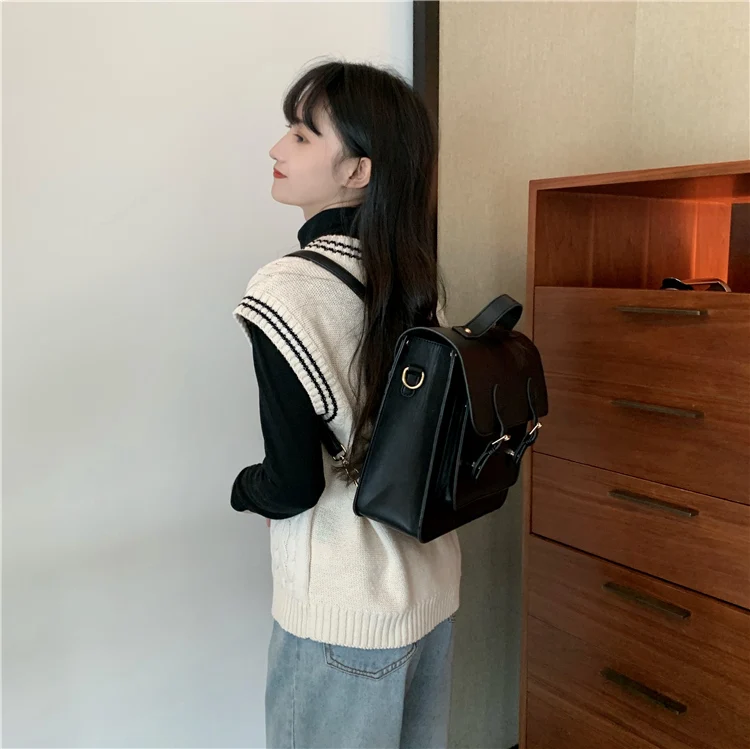 Свитер Женский вязаный 2 цвета в Корейском стиле преппи с v-образным вырезом