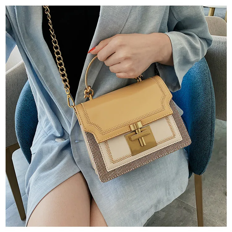 Маленькая сумка-мессенджер из искусственной кожи с цепочкой женская летняя 2020