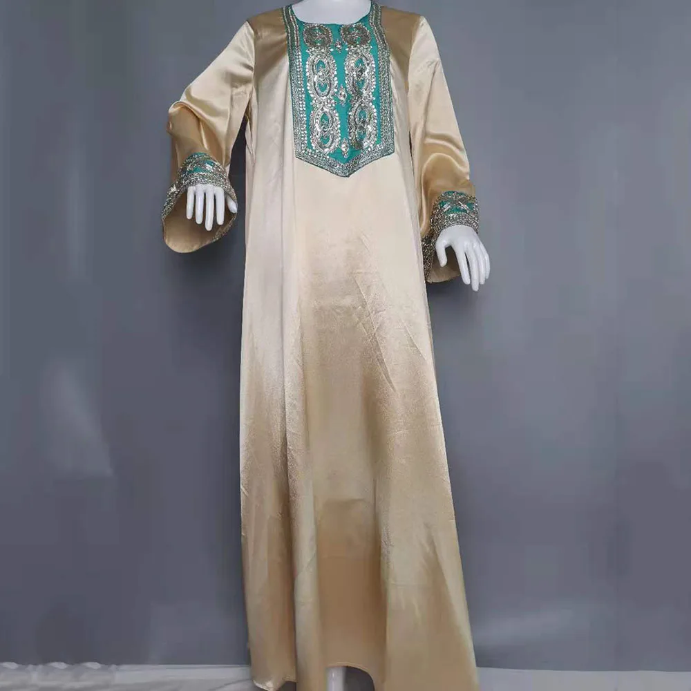 

2021 New Sequins Gold Wire Embroidery Muslim Women Dress Loose Casual Round Neck Long Sleeve Fashion Simplicity Autumn