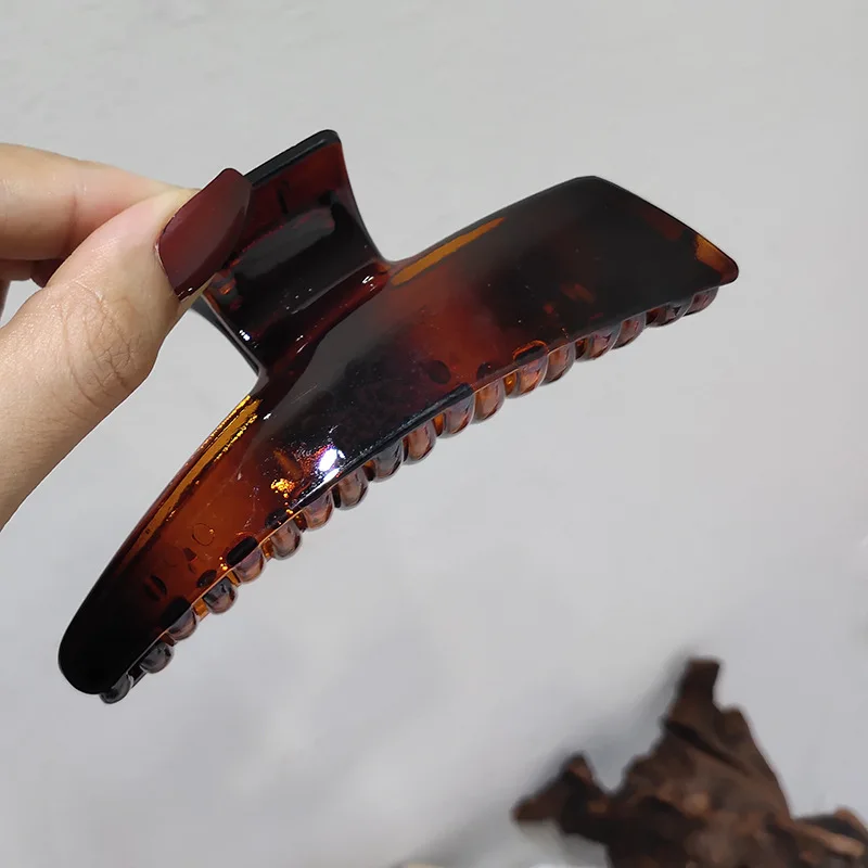 

Vintage Brown Transparent Hair Clips for Women Korea Back Head Hairpin