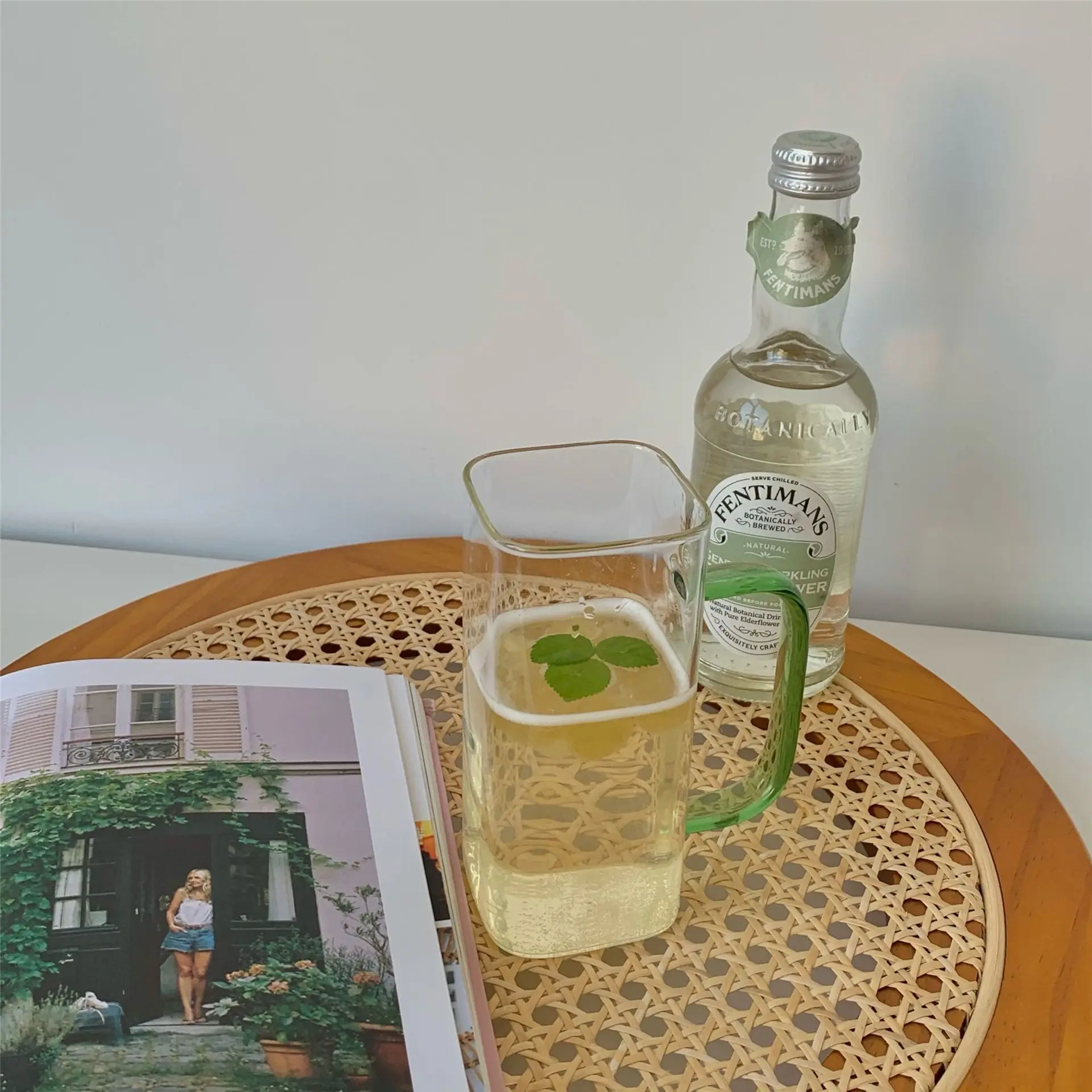 

Креативная ручка в Корейском стиле, Четырехцветная красная чашка для воды, простая стеклянная чашка для молока, кофе, квадратная чашка для в...