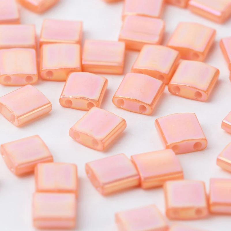 

Taidian DIY Glass Jewelry Beads Miyuki Tila Beads For DIY Bracelet Making 3grams/lot 5x5x1.9mm