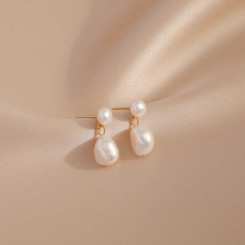 

ALLNEWME French Trendy Baroque Freshwater Pearl Earring for Women Gold Color Alloy Statement Dangle Earrings Wedding Jewelry