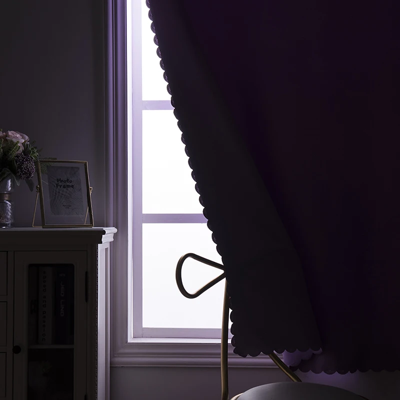 Плотная шторка в спальню пыленепроницаемый прочный ремешок на липучке занавески