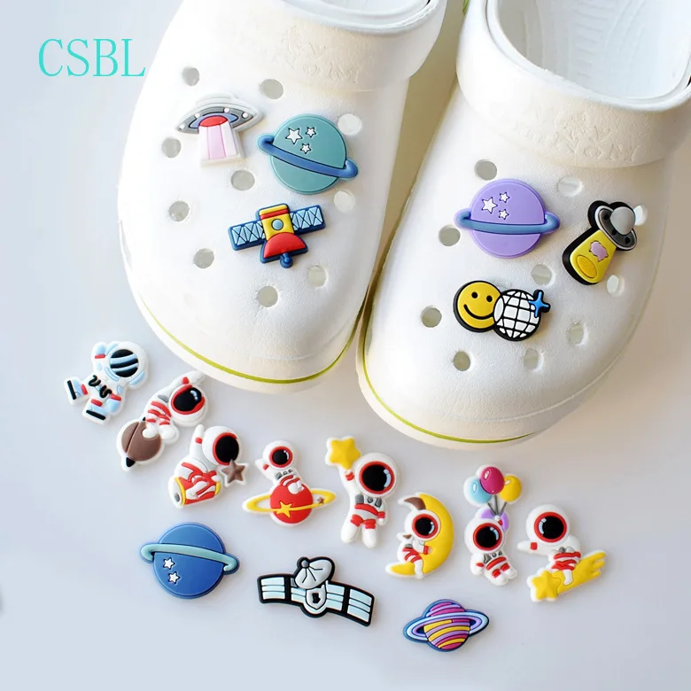 

Cute Astronaut Shoes Ornament PVC Soft Rubber Shoe Buckle Hole Shoes Shoe Ornament Shoe Decoration Kids Shoes Accessories