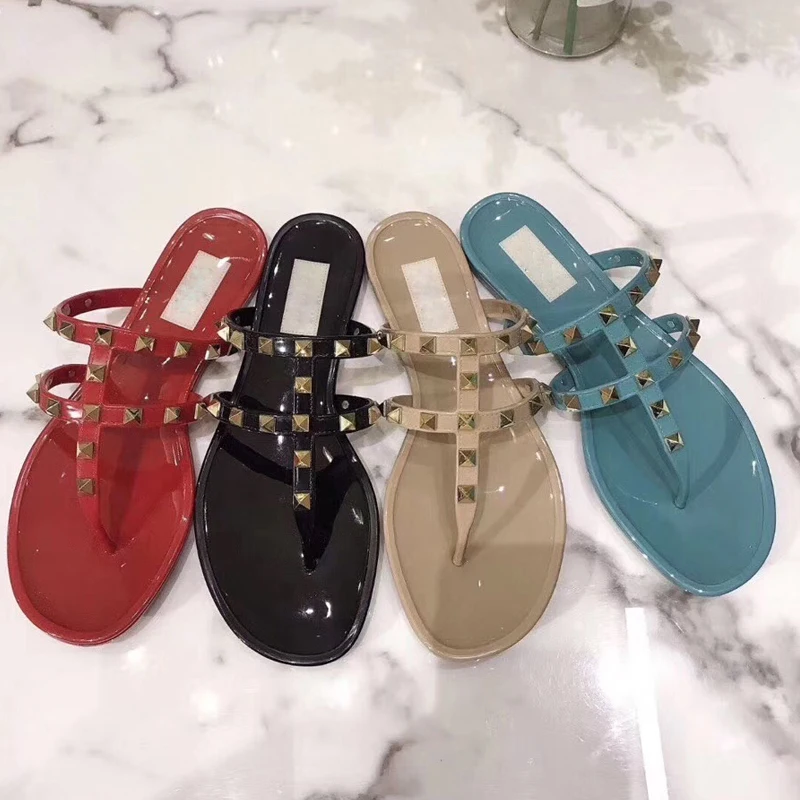 Шлепанцы женские с заклепками сандалии на плоской подошве наружная одежда Ins