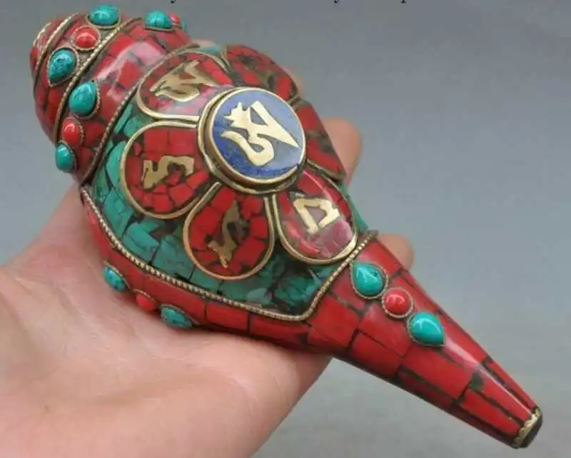 

Collect Rare Old Tibet Buddhism Bronze Inlay Turquoise Coral Conch Shell Trumpet