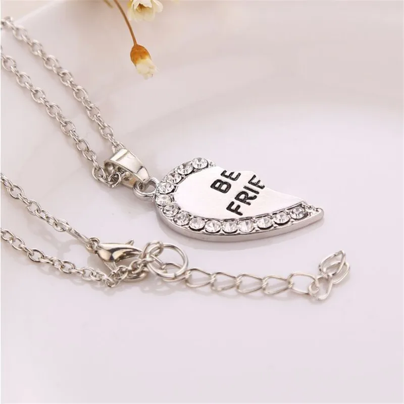 

Unisex 2 Piece Necklace Women Crystal Heart Pendant Best Friend Letter Necklace Fashion Couple Necklace Men Friendship Jewelry
