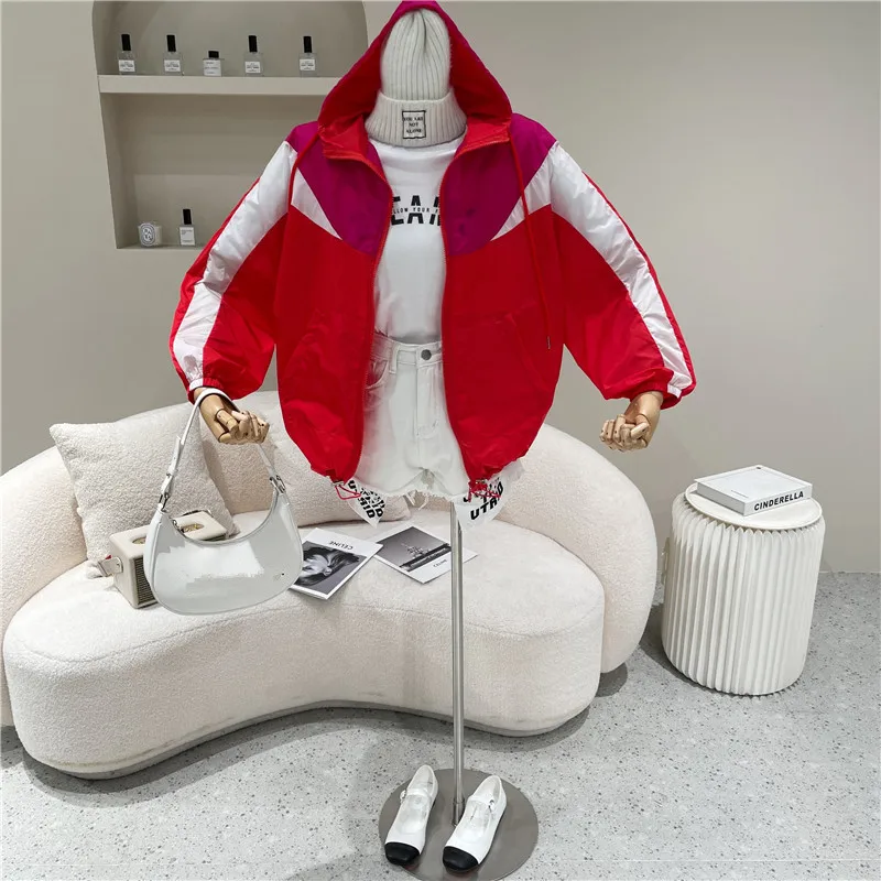 

New Women's Spring Summer 2021 Color Contrast design long sleeve hooded thin sports jacket Loose and versatile sunscreen clothes