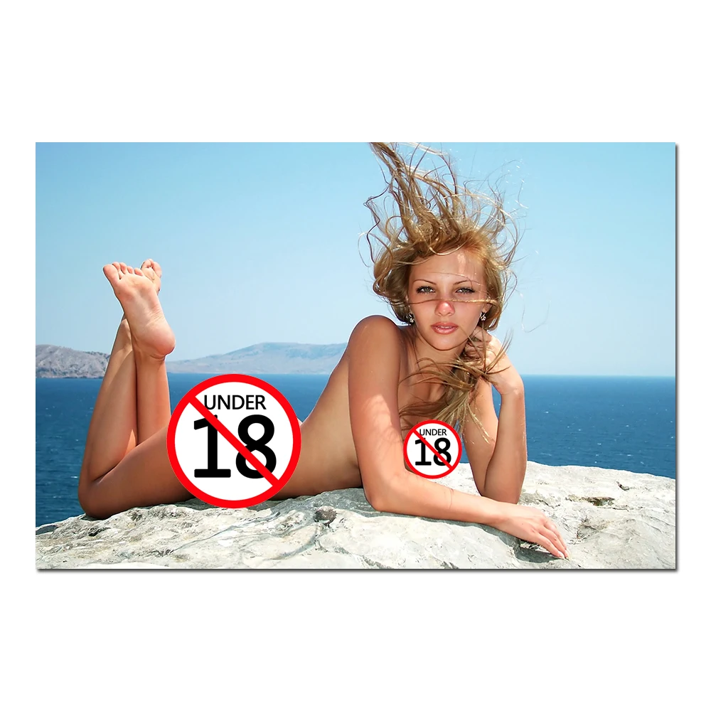 Плакат на холсте для спальни Обнаженная блондинка | Дом и сад