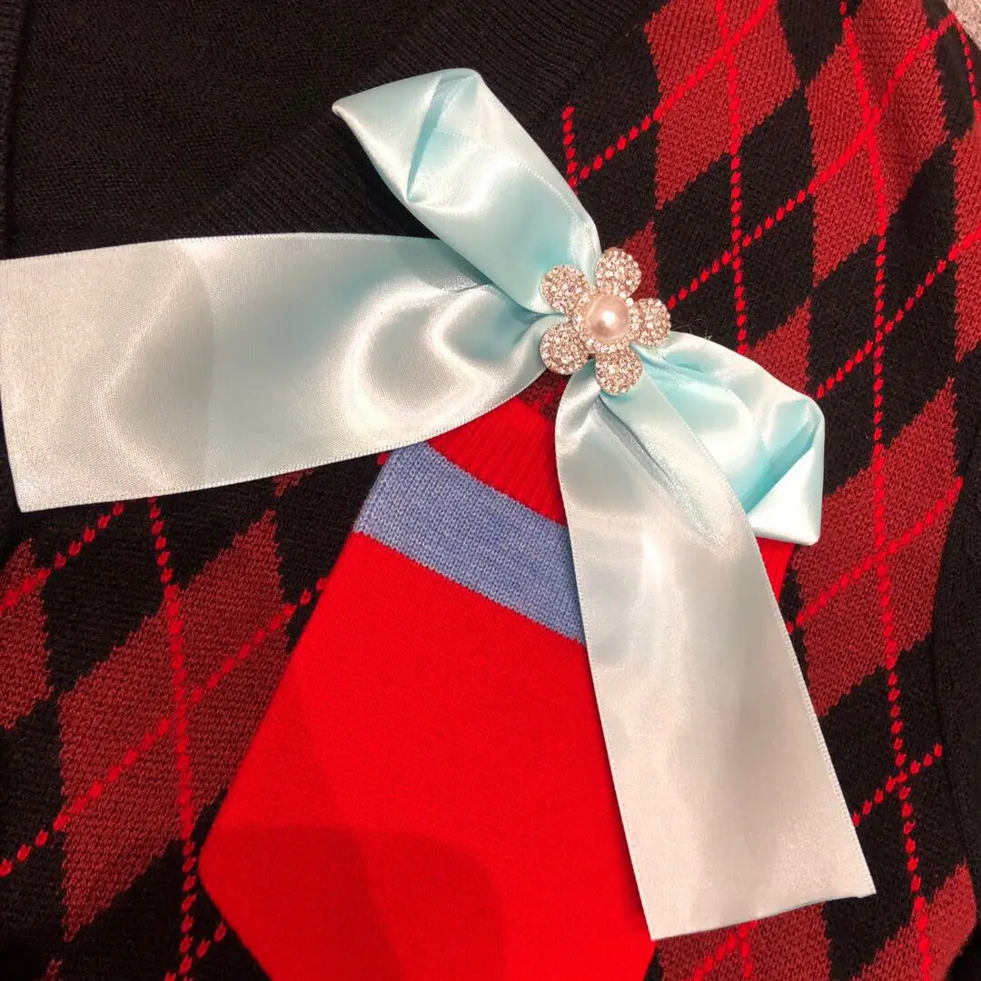 

2020 Autumn Winter Vintage Cardigan Women V-neck Single Breasted Bow Pocket Cardigan Sweater Hit Color Plaid Cardigan