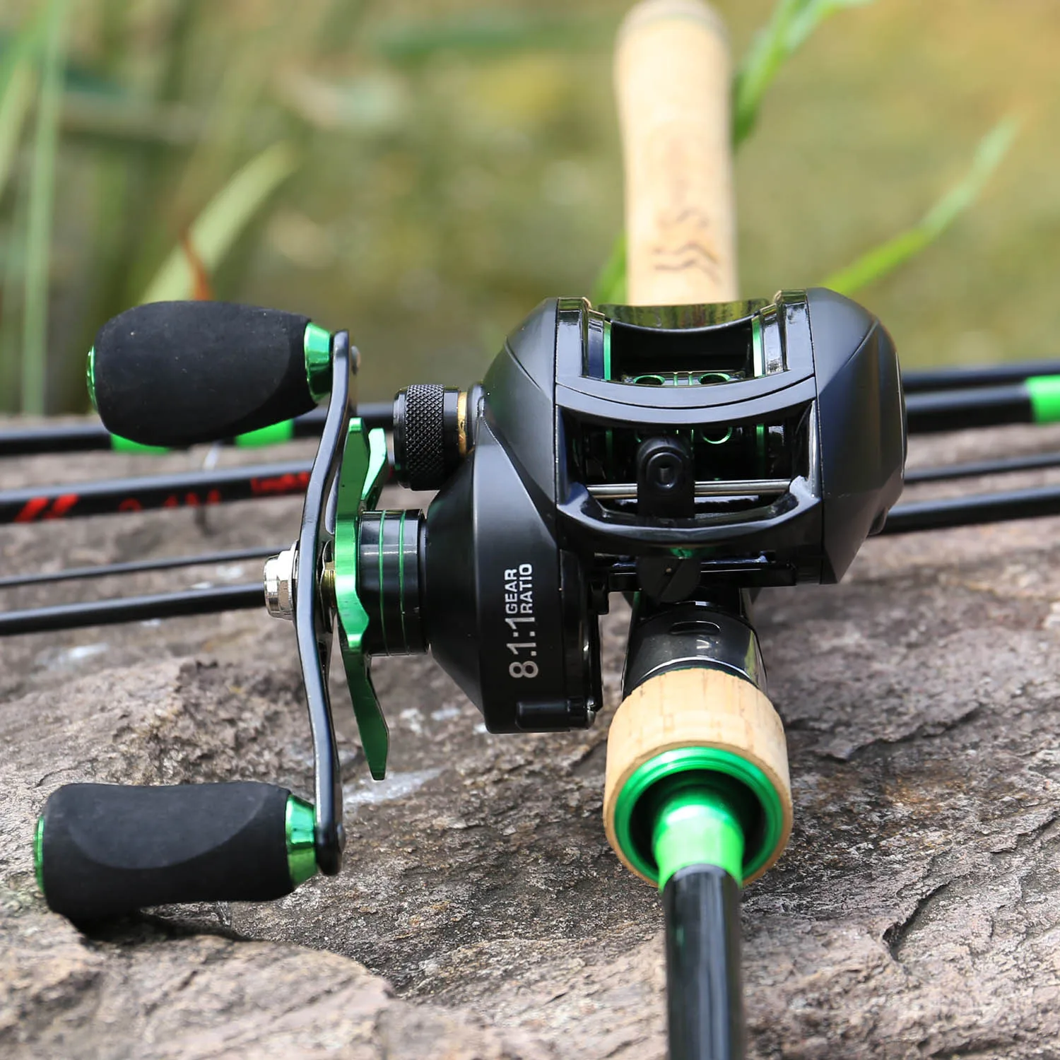 

Sougayilang 1.8-2.4M 5 Sections Carbon Casting Fishing Rod with 13BB 8.1:1 Baitcsting Fishing Reel Combo Travel Fishing Tackle