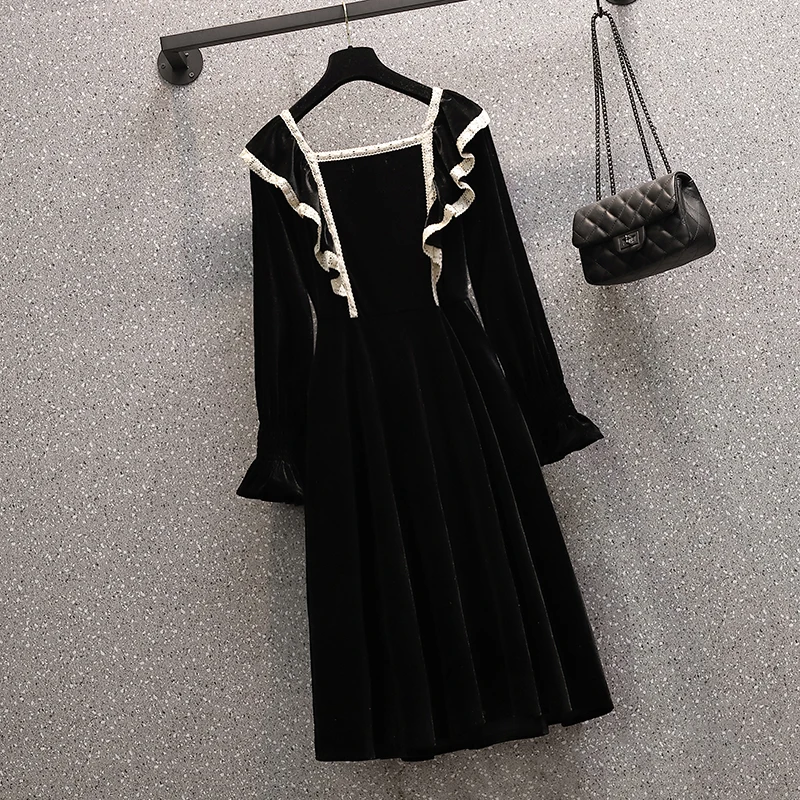 Женское винтажное бархатное платье элегантное черное до колена с кружевной