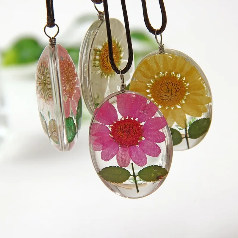 

Handmade Bohemian natural dried flower immortal plant specimen Necklace transparent ball chain oval 45cm long, 1 piece