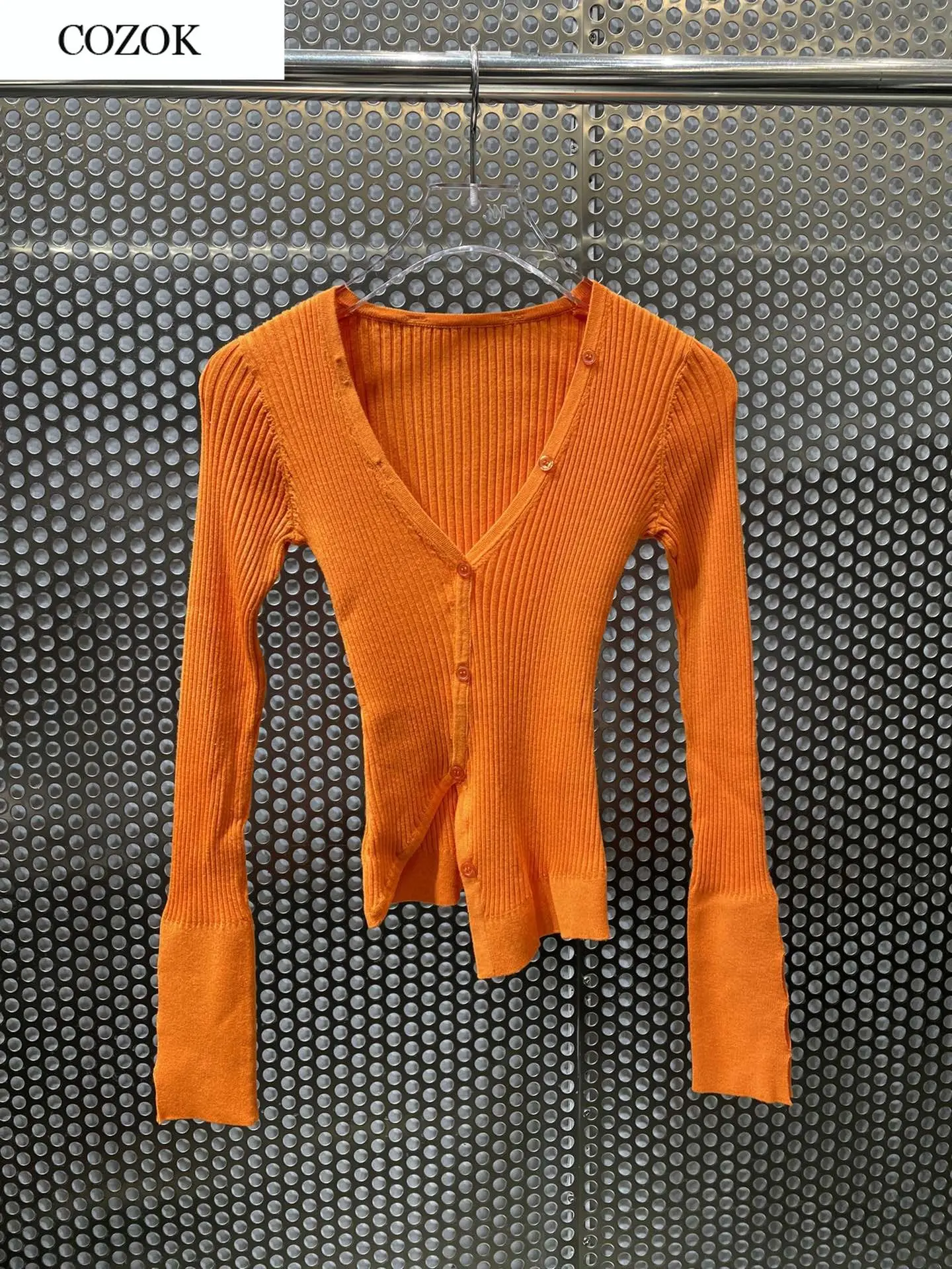 

2021 new women fashion long-sleeved sexy casual irregular knitted top