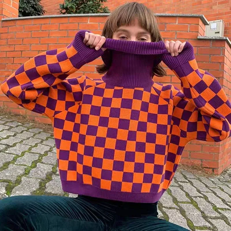 Винтажный клетчатый свитер контрастных цветов с воротником хомут женские