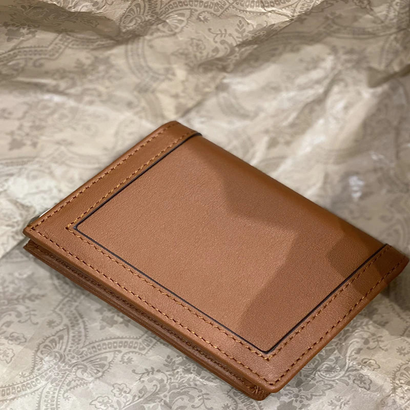 

Autumn and winter new hot style simple and versatile fashion retro men and women the same card wallet wallet