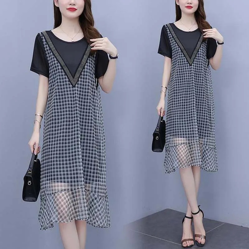 

2021 Summer New Style Fashion Short-sleeved Temperament Mesh Casual Dress Round Neck Stitching Knee-length Women's Clothing