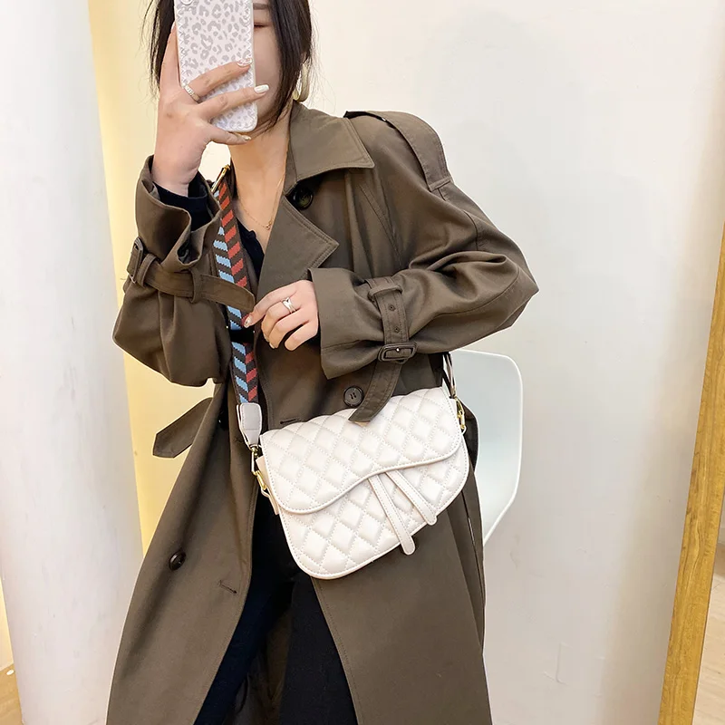 

Diamond lattice Saddle bag for women 2021 Fashion New High Quality Shoulder Bag Luxury Designer for women corssbody bag Purse