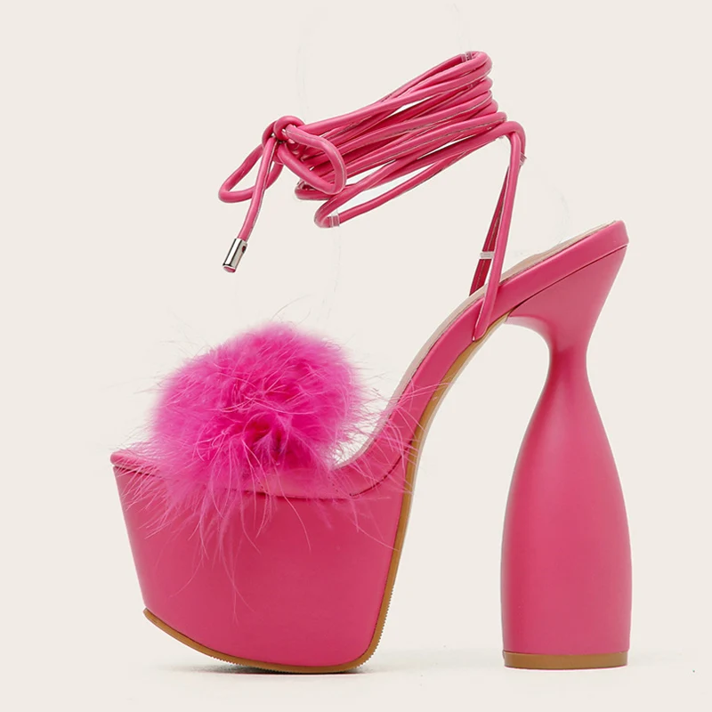 Женские массивные Босоножки на платформе летние пушистые сандалии с мехом